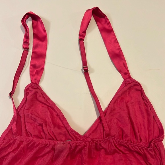 Victoria Secret sexy pink baby doll nightie. Size M - Picture 5 of 6
